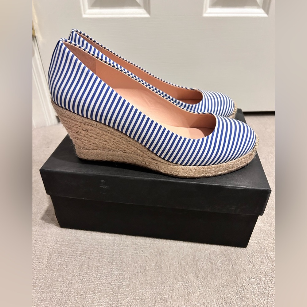 Excellent condition espadrille wedges. Blue while stripe size 8